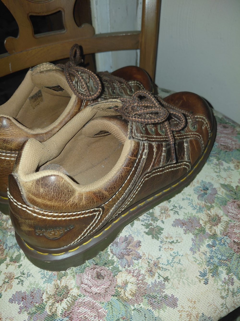 Dr. Martens Brown Leather Lace-Up Casual Oxfords - Picture 2 of 3